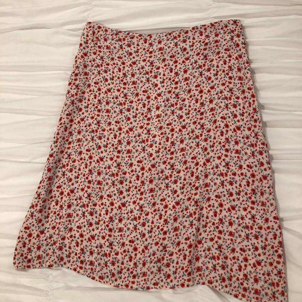 Brandy Melville Clare Skirt